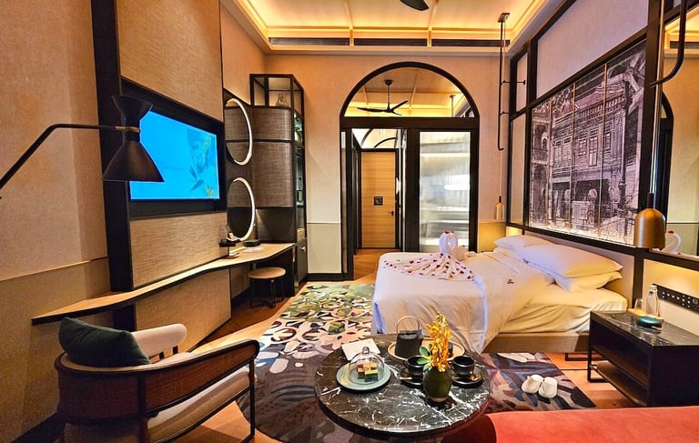artyzen-singapore-premier-balcony-king-room