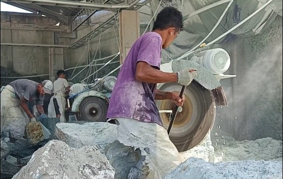 Sukabumi green stone tiles suplier