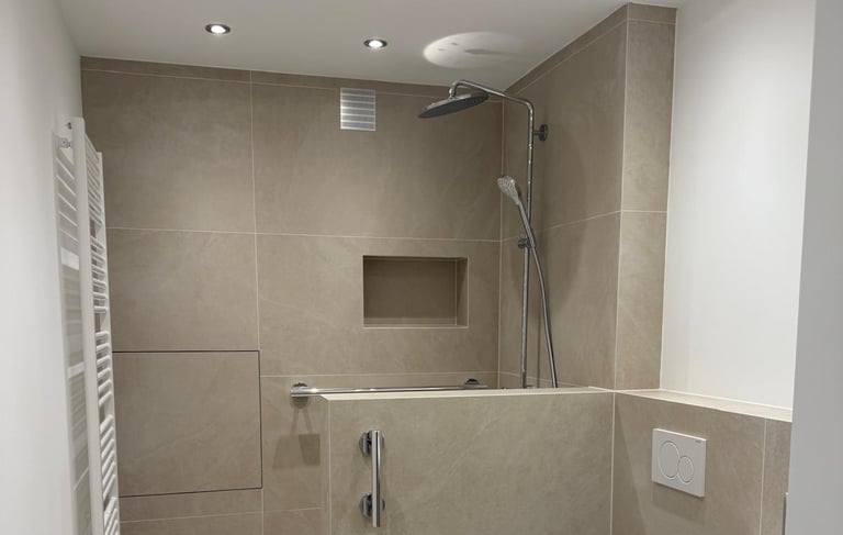 bad sanierung elektrik wohnung duschen waschbecken licht spotlight