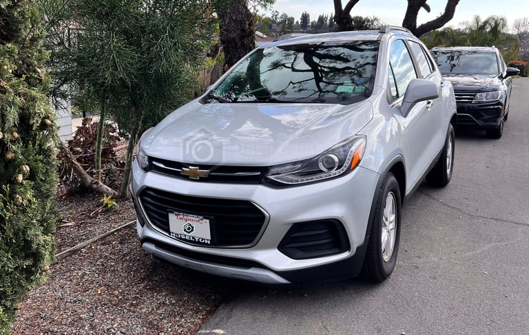 Chevy trax 2016 silver color