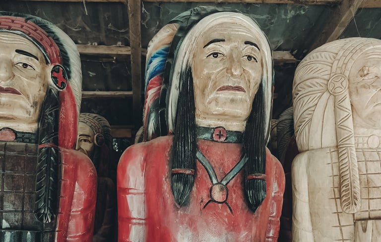 Native American Indian chief wooden statue handicraft decoration