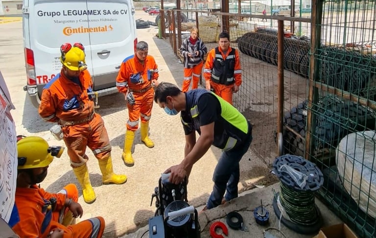 capacitacion a mineros sobre el uso correcto de maquina