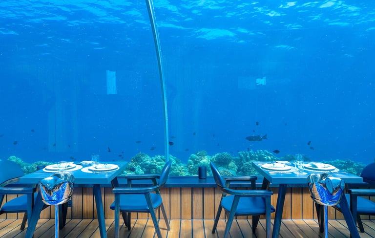 Hurawalhi Maldives 5.8 underwater restaurant