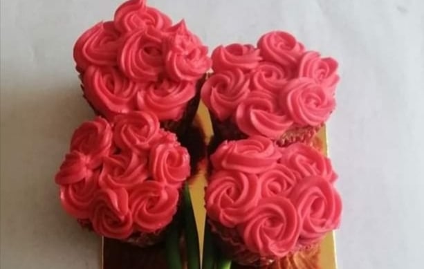 cupcake de coco relleno ganache de chocolate pasteleria queti