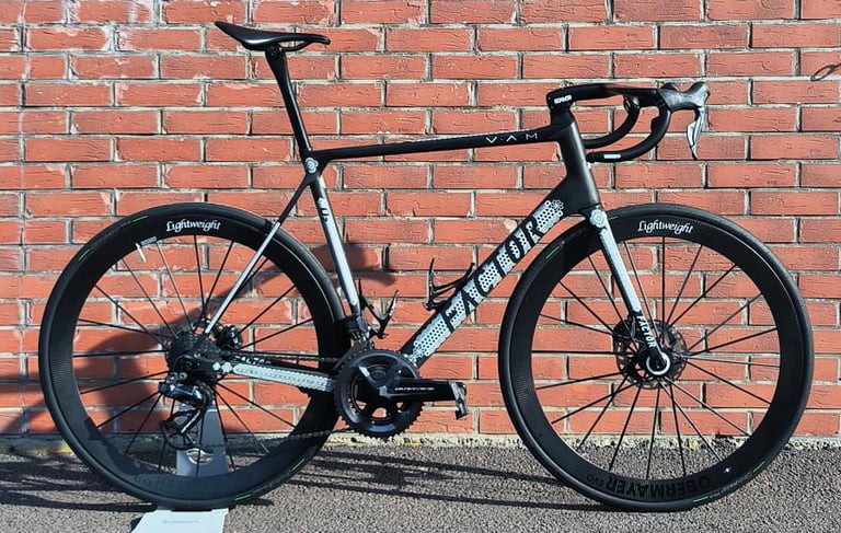 ROAD BIKE FACTOR WITH ENVE COCKPIT