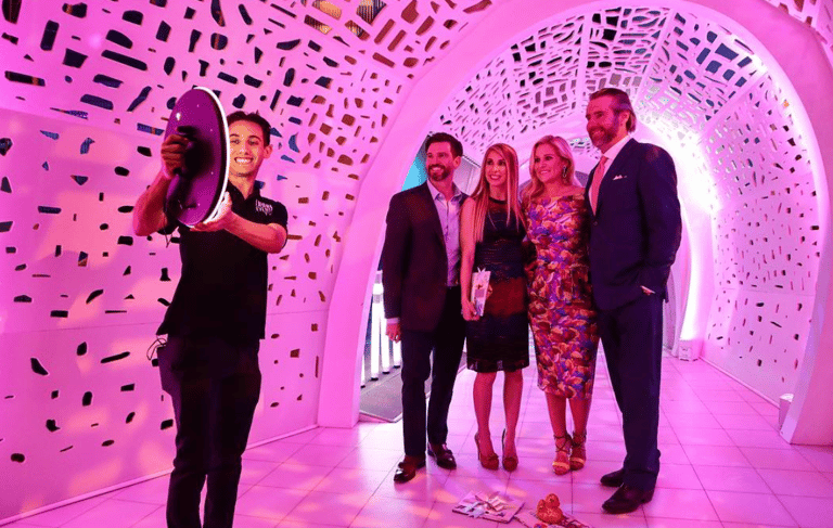 roaming photobooth wedding toronto