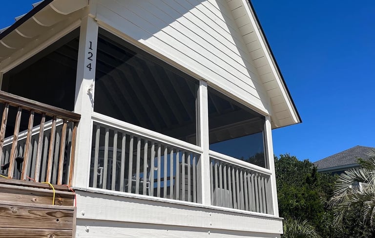 Screen porch paired with Super Screen in Mount Pleasant.
