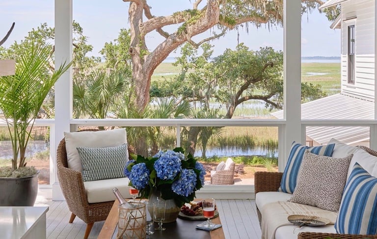 Screen porch in Daniel Island.