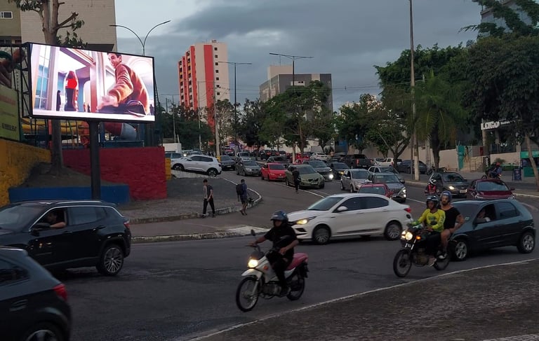 Painel de led/ outdoor digital no centro de Campina Grande