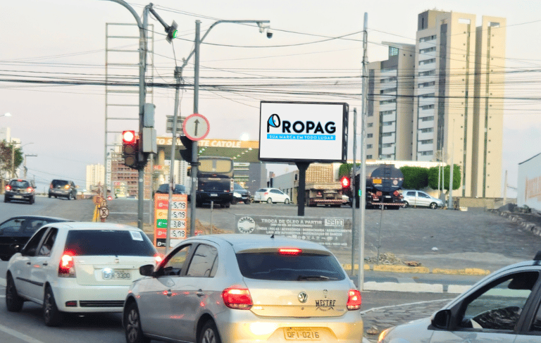 Painel de led/ outdoor digital em Estação Velha