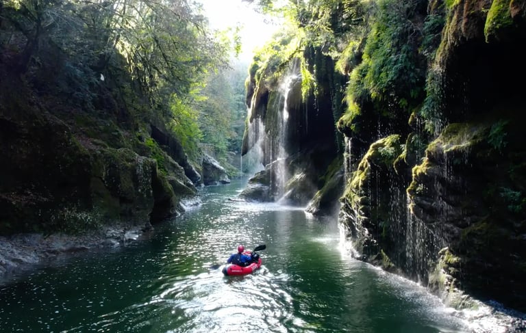 Packraft sur une rivière