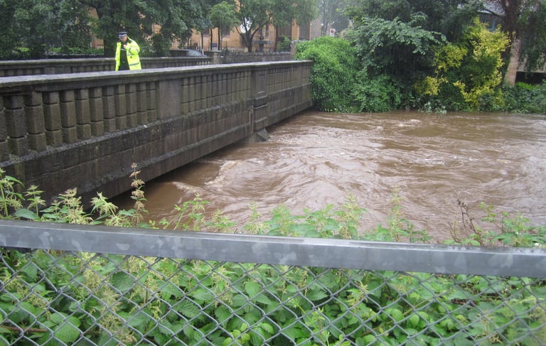 High water on Water of Leith by Roseburn Park in 2012. (c) H Ross