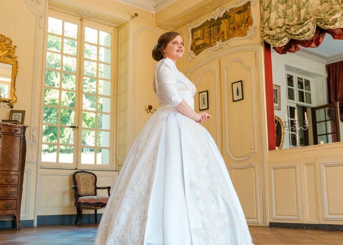 Robe mariée princesse satin perles sur mesure gisors vexin cergy marines