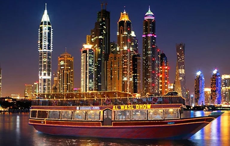 cruise dinner dhow in marina dubai