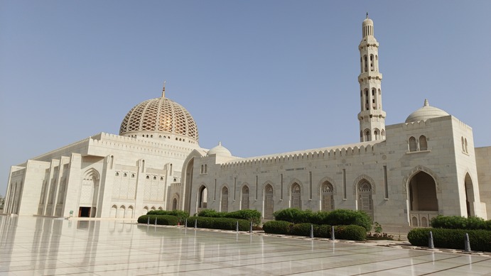 sultan qaboos grande mosque muscat