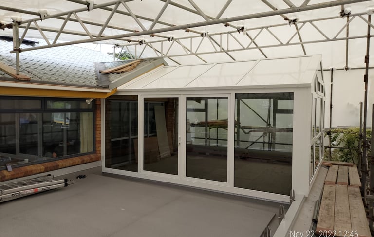 Year-round living conservatory with insulated roof, Auckland, NZ