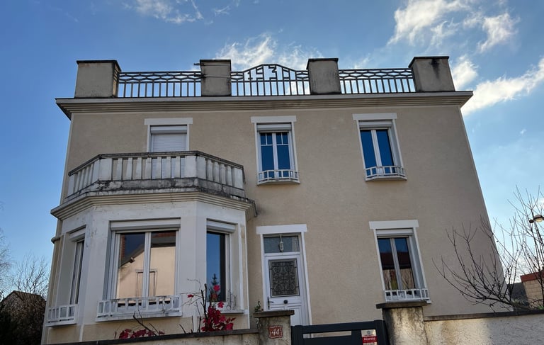 maison avant peinture façade