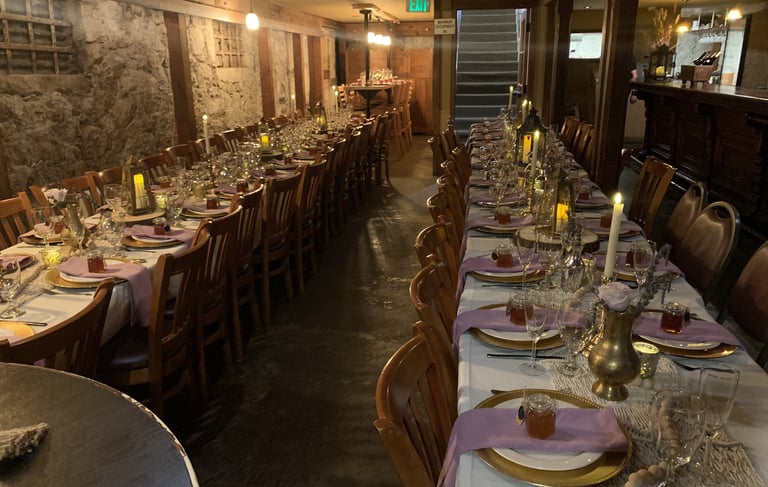 Wedding party dinner set up