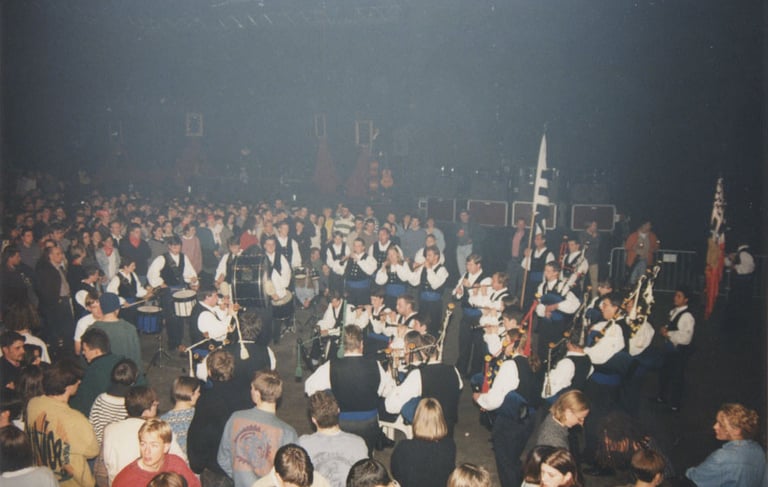 1998 - Le Bagad de vire saint lô au zénith de Caen