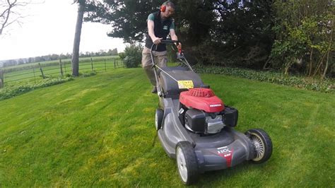 retford grass cutting service