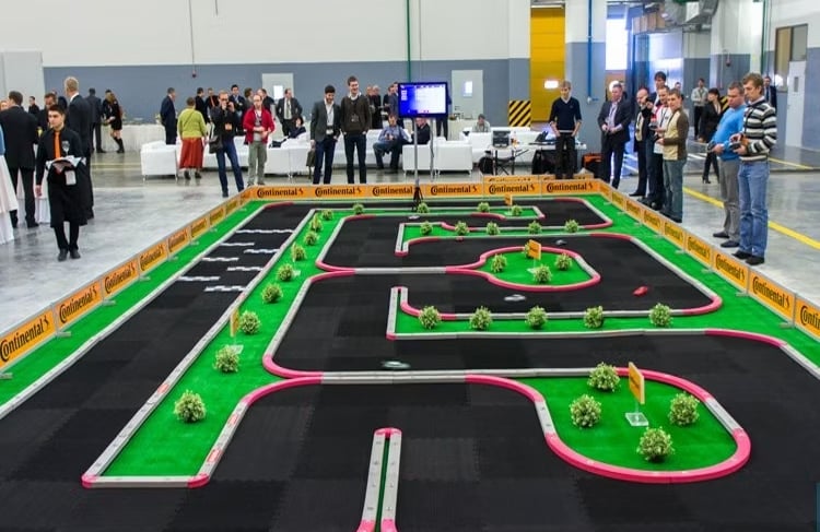 Pista de carreras de radio control para eventos corporativos