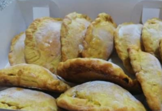 empanada de pollo carne champiñones pasteleria queti lima