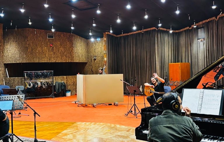 Alekos Vretos at Sierra Studios, Athens November2025