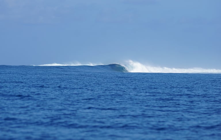 Consistent right-hander at Ombak Tidur surf break during mid tide