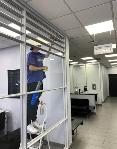 commercial window washing Calgary