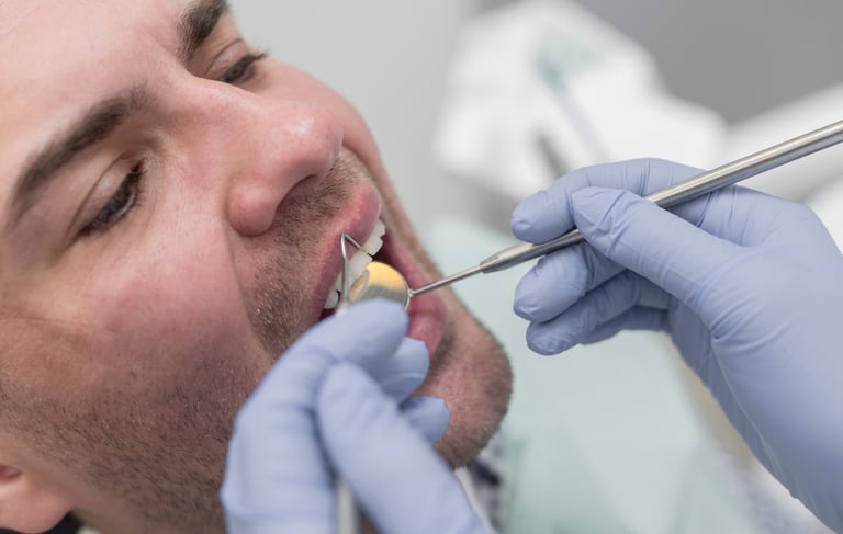 Dentista-Gambara-otturazione