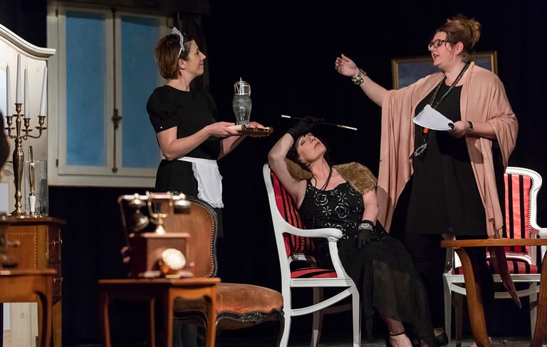 vivien LHERAUX pièce théâtre A quelle heure on ment ?