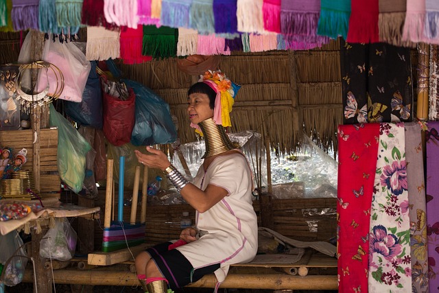 longneck tribe