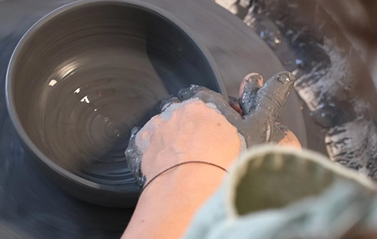 Draaien_bergenmetSANT. •keramiek