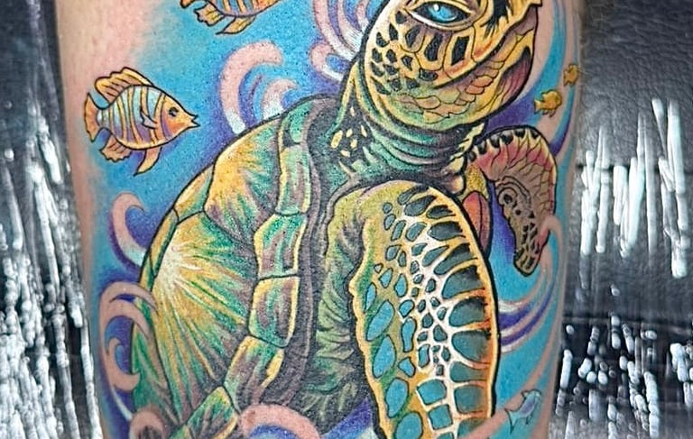 Turtle on the sea Neotraditional Tattoo. top tattoo artist in Miraflores Lima