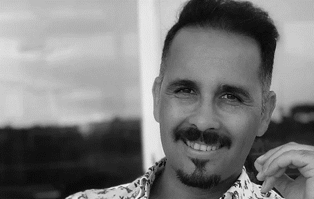 Yunus Emre Gümüs, auteur dramatique turc