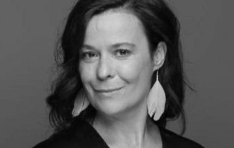 Zeynep Kaçar, auteure de romans et de théâtre turque