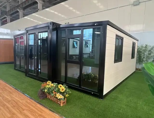 Glass Front Expandable Container House