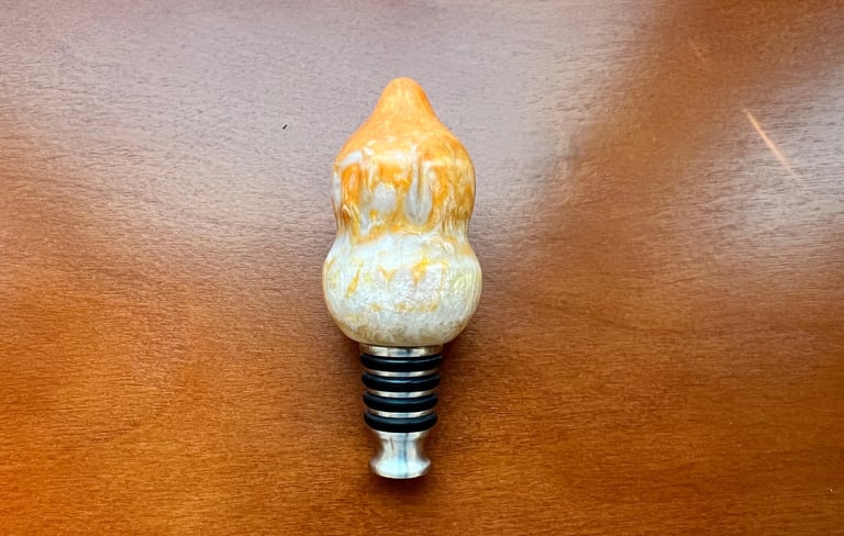 orange and pearl resin bottle stopper