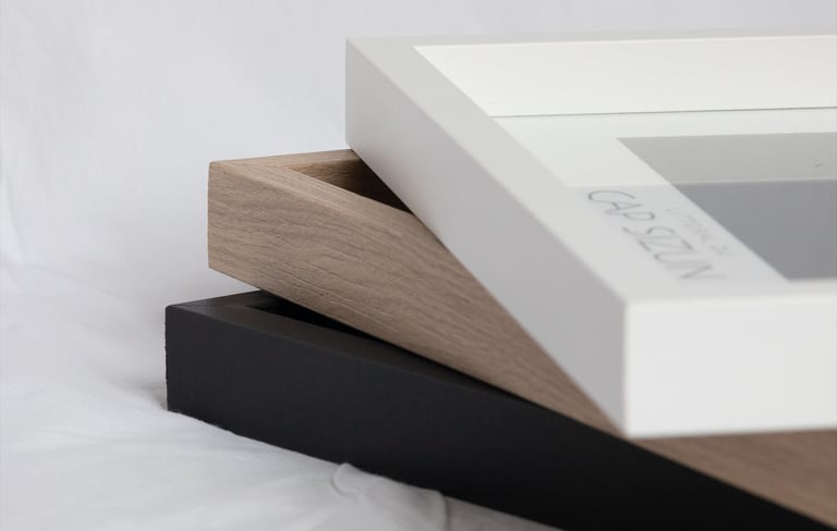 couleurs de cadre en bois au choix, noir, blanc ou chêne