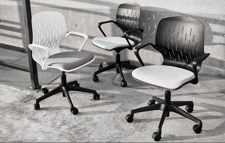T125 swivel chair in black or white with seat upholstery