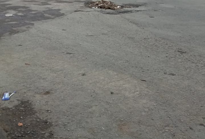 Keselamatan Berkendara di Jalan Berlubang Purwakarta