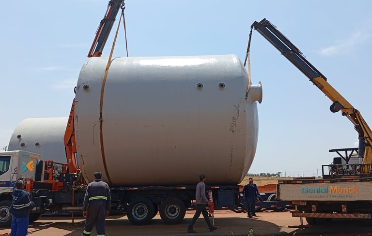 Içamentos de cargas com munck e guindaste