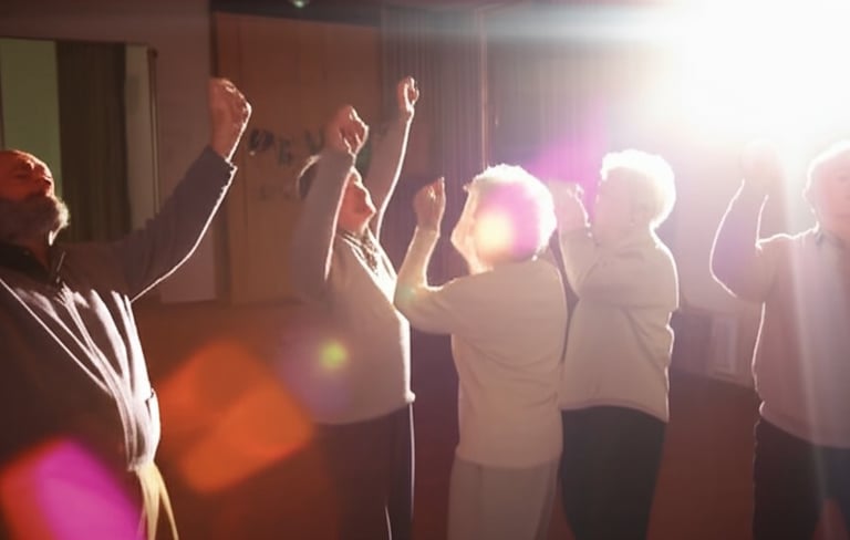 La motricidad no es gimnasia: es un diálogo entre hemisferios.