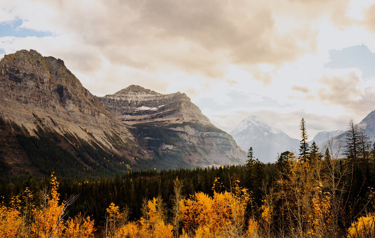 Glacier National Park in the fall, mountainscape