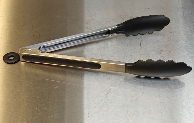 Tongs Kitchen tongs for handling food with control and precision