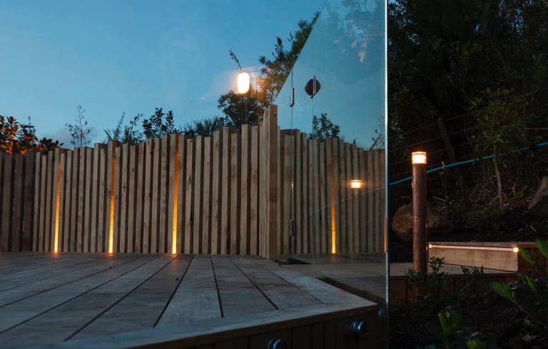 Deck with custom balustrade and lighting - CHR Builders