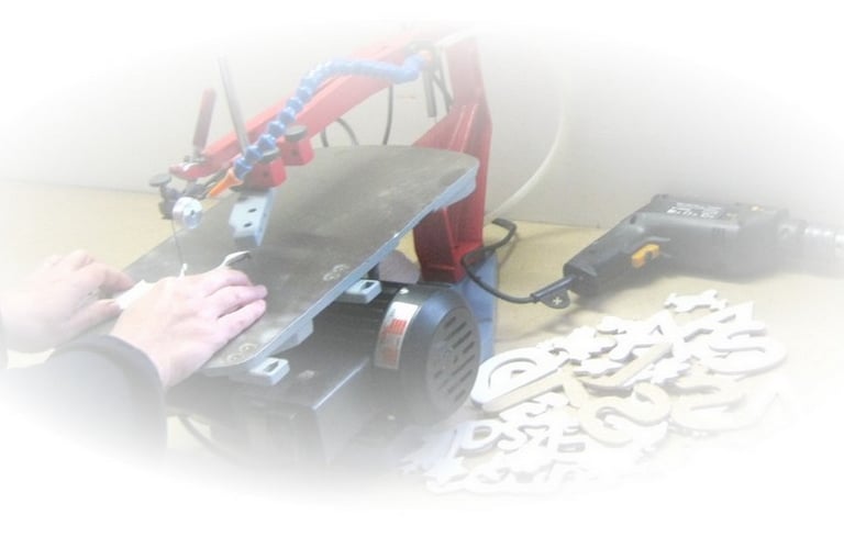 Atelier artisanal bois de lettres