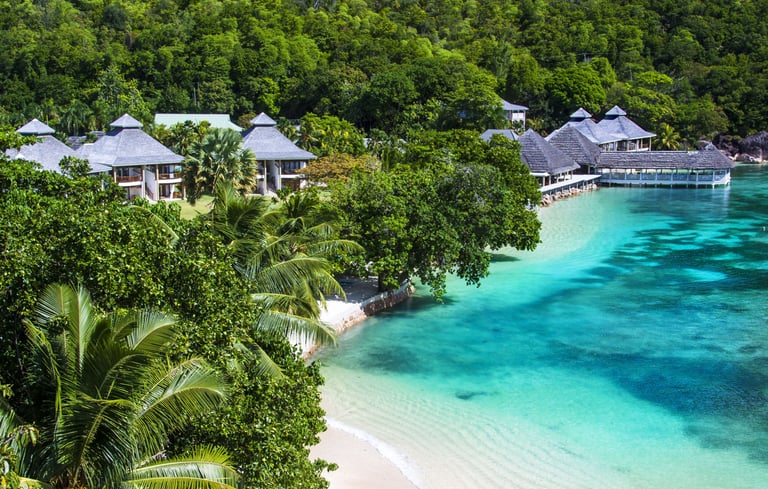 Le Domaine de La Réserve (Praslin Island) - photo courtesy of Expedia