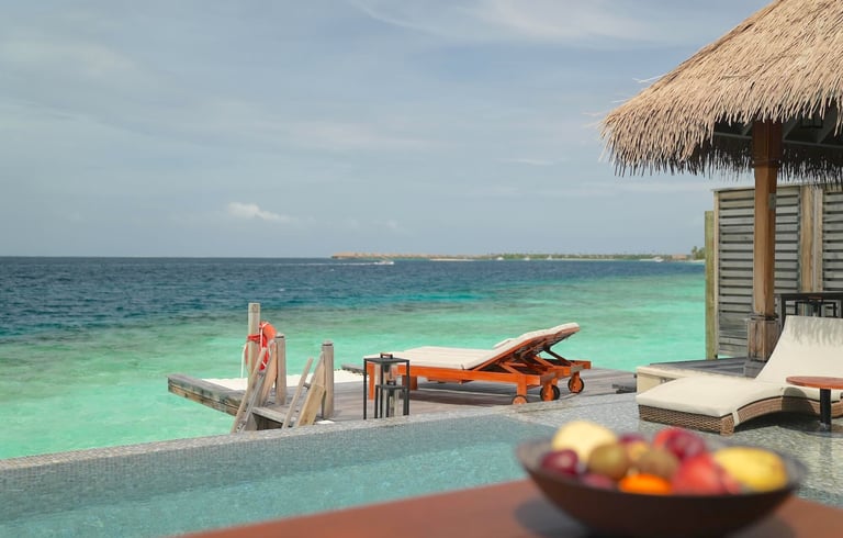 waldorf-astoria-ithaafushi-maldives-overwater-villa-pool-3