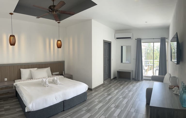 Nala Suite Balcony with Jacuzzi